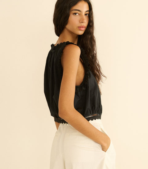 TRAVELER TOP -- BLACK